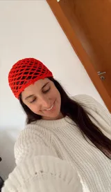 Casquete de hilo de algodón tejido a mano con diseño de red, color marrón.