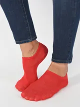 Pack de tres pares de soquetes invisibles de colores surtidos.