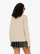 Sweater Diesel M-Areela de punto grueso para mujer, color gris melange, de calce relajado, con cuello redondo, manga larga y detalle calado en el pecho con la forma del icónico logo Oval D.