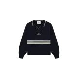 Sweater de punto color azul marino, de manga larga, con cuello polo y escote en V. Presenta franjas horizontales blancas en el pecho y el logo de la marca bordado en el centro.