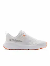 Championes de trekking y senderismo Columbia Konos Trs Omni-Max para hombre, de color blanco con suela naranja y detalles en gris. Empeine de malla técnica transpirable con sobrecapas sin costuras, sistema Navic Fit para mayor sujeción en el mediopié, mediasuela Techlite+ y suela Adapt Trax para tracción óptima en todo terreno.