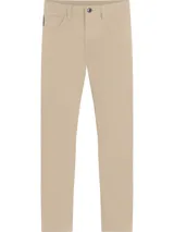 Pantalón de corte recto y diseño de cinco bolsillos, confeccionado en una mezcla de algodón orgánico y elastano. Presenta cierre de botón y cremallera, con cinta distintiva de la marca sobre el bolsillo delantero.
