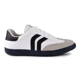 Championes deportivos Via Marte Muse D01, color blanco con detalles en negro y gris.