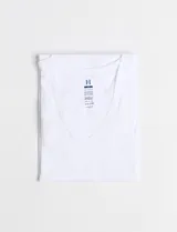 Buzo interior Harrington Urban de color blanco, confeccionado en algodón, con cuello en V y diseño clásico de manga larga.