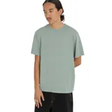 Remera verde de manga corta con cuello redondo.