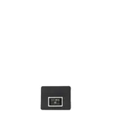 Billetera tarjetero color negro con parche rectangular bordado en el centro que incluye el logo y nombre de la marca KristoBelga.