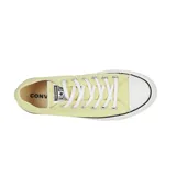 Zapatillas Converse Chuck Taylor All Star Lift color amarillo pastel, con plataforma blanca y detalles en negro.
