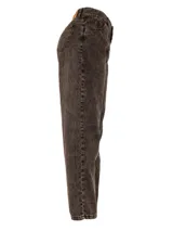 Pantalón de jean gris de corte mom, tiro alto y corte holgado.