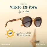 Lentes de sol con marco redondo de madera en tonos claros y oscuros, con cristales degradados en color marrón.