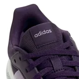 Championes Adidas Lite Racer 4.0, color violeta con las tres tiras laterales en lila y suela blanca con tecnología Cloudfoam.