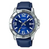 Reloj analógico Casio con caja de acero inoxidable plateada y esfera azul con acabado sunray. Cuenta con indicadores de hora luminiscentes, segundero amarillo, ventana de fecha y correa de cuero azul.