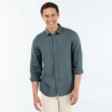 Camisa de lino de manga larga en color verde oscuro, con cuello camisero y cierre frontal de botones.