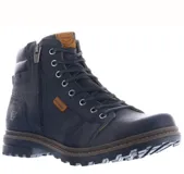 Bota de cuero color marrón con diseño de caña media, cierre lateral y cordones frontales. Presenta suela de goma dentada antideslizante y detalles de costuras reforzadas.