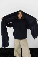 Pashmina larga color azul marino.