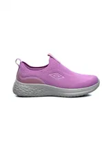 Championes slip-on Umbro New Flex para mujer, color lila, con capellada de tejido de punto y suela de goma gris.