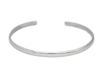 Esclava abierta de plata 925 con diseño minimalista y acabado pulido.