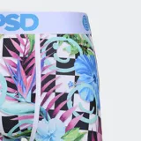 Calzoncillos bóxer estampados con flores, hojas, damero y caritas sonrientes.