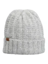 Gorro tipo beanie de punto acanalado en color gris jaspeado, con vuelta en el borde y etiqueta decorativa de cuero sintético en el lateral.