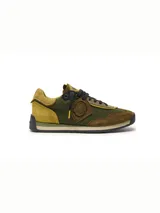 Championes Satorisan modelo Enso Twill Felt, diseño retro de inspiración skate en tonos verde militar, marrón y mostaza. Confeccionados en tejido twill y detalles en serraje, con cuello y lengüeta acolchados, cordones negros y suela de goma.