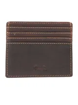 Tarjetero de cuero marrón con ranuras para tarjetas visibles y costuras contrastantes en tono claro. Cuenta con el logotipo de la marca grabado en relieve en la parte inferior.