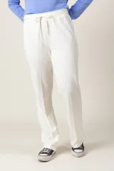 Pantalón de jogging negro, de corte recto y cintura alta con cordón ajustable.