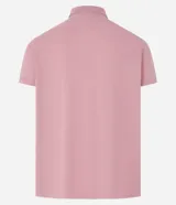 Remera polo de manga corta color verde militar, confeccionada en algodón peruano con cuello convencional y cierre de botones.