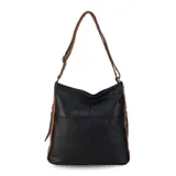 Cartera tipo hobo o de hombro, color beige topo, confeccionada en símil cuero con textura suave. Presenta costuras decorativas en el frente dividiendo el panel en cuatro secciones. Posee dos correas trenzadas para llevar al hombro y cierres laterales decorativos con tiradores de cuero.