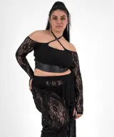 Top de lycra color borgoña con estampado floral y mangas largas de tul con orificios para los pulgares.