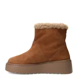 Botas de caña corta Bottero, confeccionadas en gamuza color marrón, con interior forrado en piel sintética. Presentan una suela de plataforma dentada en tono a tono.