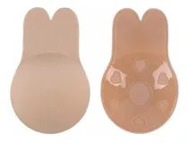 Par de cubre pezones color piel con forma de conejo y efecto push up.