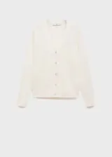 Cardigan de punto fino color crema, con cuello en V, cierre frontal con botones y mangas largas con puños acanalados.