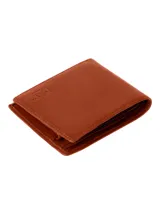 Billetera de cuero color marrón con diseño de perfil delgado y logo de la marca grabado en la esquina inferior. Cuenta con protección RFID y compartimentos para tarjetas.