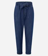 Pantalón baggy de jeans azul oscuro, con cintura elástica y lazo para ajustar.