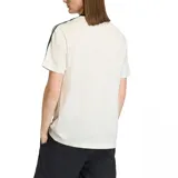 Remera Adidas de manga corta con cuello redondo en color negro. Presenta un diseño de tejido jacquard con patrón geométrico en zigzag en tono crema y las icónicas tres tiras de la marca en los hombros en color negro, blanco y verde. Incluye el logo de Adidas bordado en el centro del pecho.