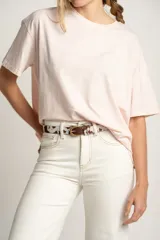 Remera rosa de algodón con calce oversize.