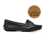 Mocasines negros de cuero con plantilla de cuero y detalle de costuras en contraste.