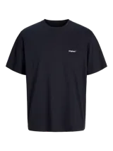 Remera de algodón con calce holgado, cuello redondo y mangas cortas. Presenta un pequeño logo estampado en el pecho y una estampa grande en la espalda con impresión de goma suave al tacto.