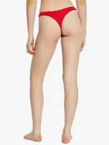 Pack de tres tangas negras de la marca Diesel, con corte clásico y minimalista, banda estrecha en la cadera y panel trasero recortado.