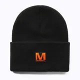 Gorro tipo beanie de tejido acanalado en color negro, con vuelta y parche frontal cuadrado con la letra M y el logo de la marca en color naranja.