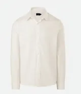 Camisa de vestir masculina de corte slim, color beige, con cuello estructurado, manga larga y cierre frontal con botones. Confeccionada con tecnología easy care para un secado rápido y menor necesidad de planchado.