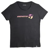 Remera de manga corta Topper color negro con efecto jaspeado. Presenta un estampado frontal con el texto #BEPARTOF y el logo de la marca en un degradado de tonos rosados y amarillos.