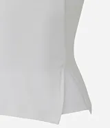 Blusa strapless de microfibra color marrón, con diseño ajustado y tajo lateral.