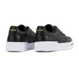 Championes deportivos Joma Cavea Lady 2421 de cuero sintético negro con perforaciones VTS para ventilación, plantilla Memory Foam y suela de caucho Durability blanca.