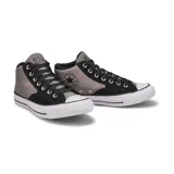 Championes Converse Chuck Taylor All Star Malden Street Mid, calzado de caña media en color negro y gris con suela blanca y puntera de goma.