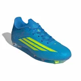 Championes de fútbol Adidas F50 League FG/MG, color celeste con detalles en amarillo flúor.