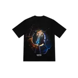 Remera negra de algodón con estampado en la espalda de un logo de Trapstar con efecto de vidrio roto.
