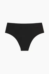 Pack de tres bombachas tipo hipster de tiro medio, color negro, confeccionadas en tejido funcional con tecnología DryMove™ para absorción de sudor. Presentan refuerzo interior y cobertura media trasera.