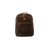 Mochila Bric's de cuero texturizado color marrón oscuro, con compartimento principal y bolsillo frontal con cierre, asas superiores y detalles en cuero tostado.