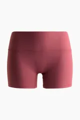 Microshorts deportivos de tiro bajo y cintura ancha, confeccionados en tejido funcional SoftMove™ con tecnología DryMove™ para absorción del sudor.