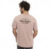 Remera Wrangler color rosa con logo estampado en el pecho.
